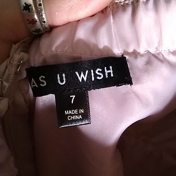 Dress - Picture 4 of 4